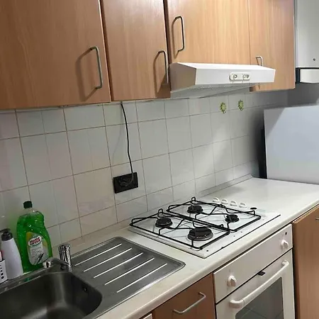 Central, Spacious & Completely Equipped Apartment Genua Exterior foto