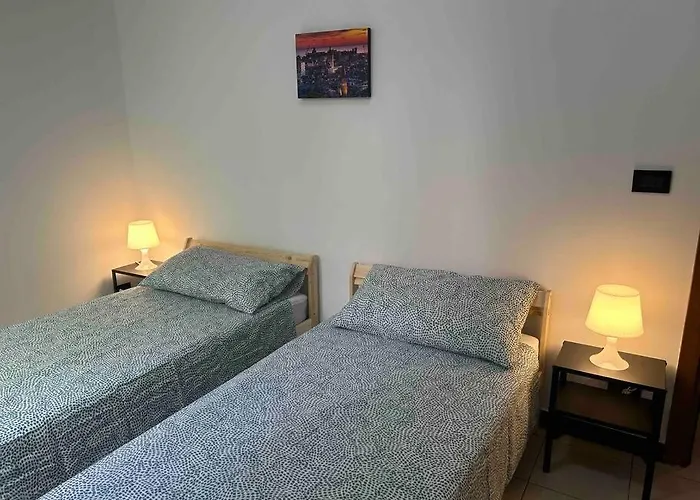 Central, Spacious & Completely Equipped Apartment