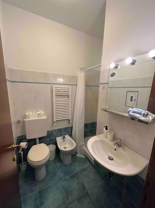 Central, Spacious & Completely Equipped Apartment